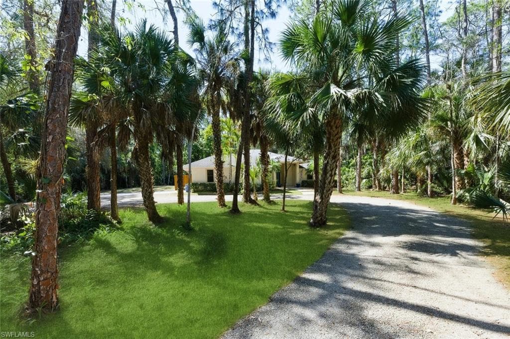 5356 Sycamore DR, NAPLES FL 34119-22