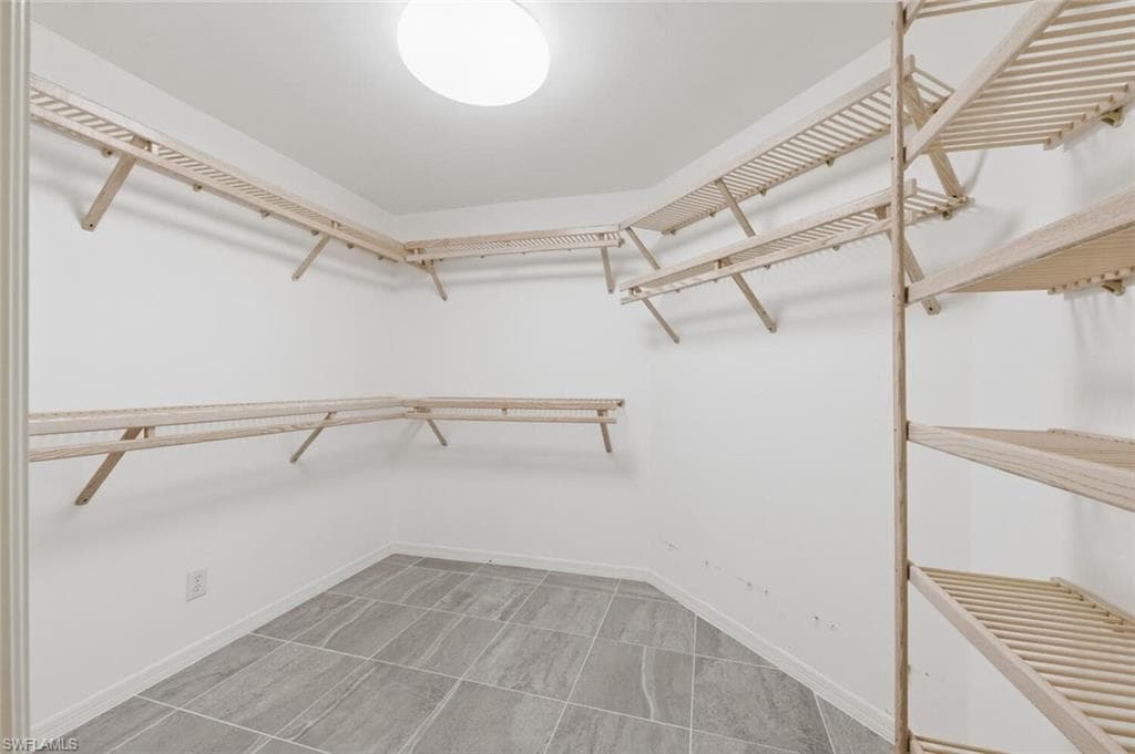 5356 Sycamore DR, NAPLES FL 34119-15