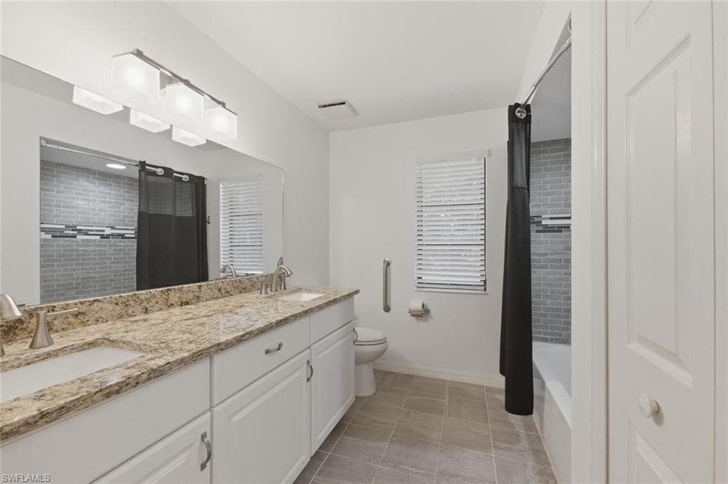 5356 Sycamore DR, NAPLES FL 34119-17