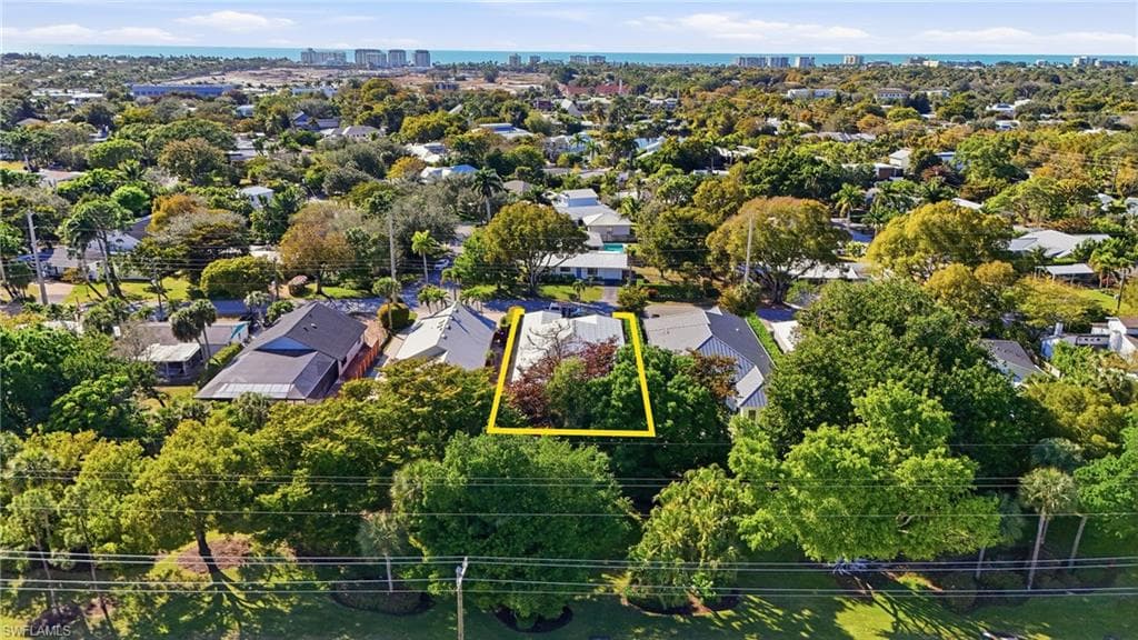 1050 13th ST N, NAPLES FL 34102-2