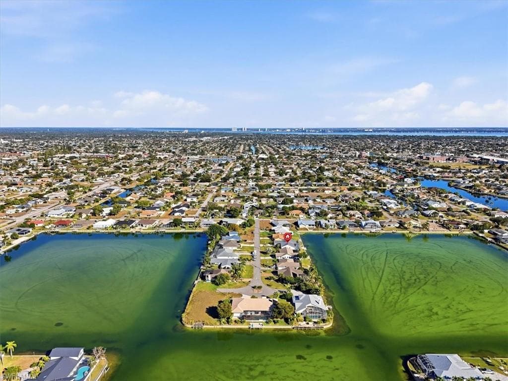 1120 SE 1st TER, CAPE CORAL FL 33990-42