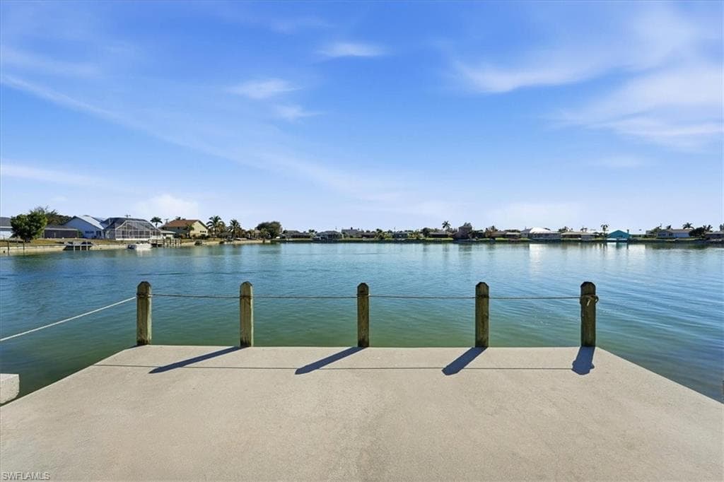 1120 SE 1st TER, CAPE CORAL FL 33990-2