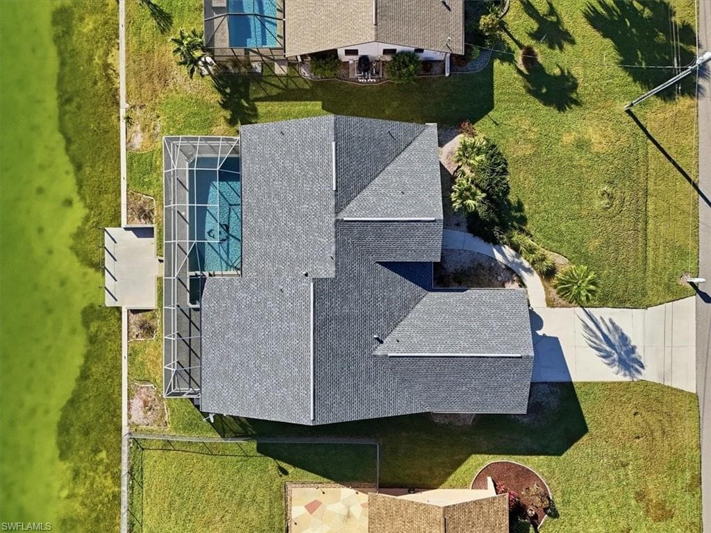 1120 SE 1st TER, CAPE CORAL FL 33990-37