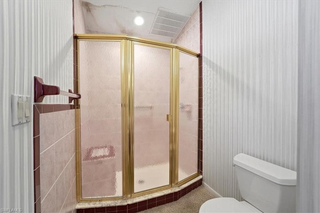 1120 SE 1st TER, CAPE CORAL FL 33990-18