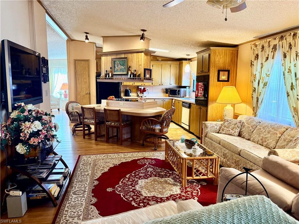 3150 Bunny Run DR, NORTH FORT MYERS FL 33917-17
