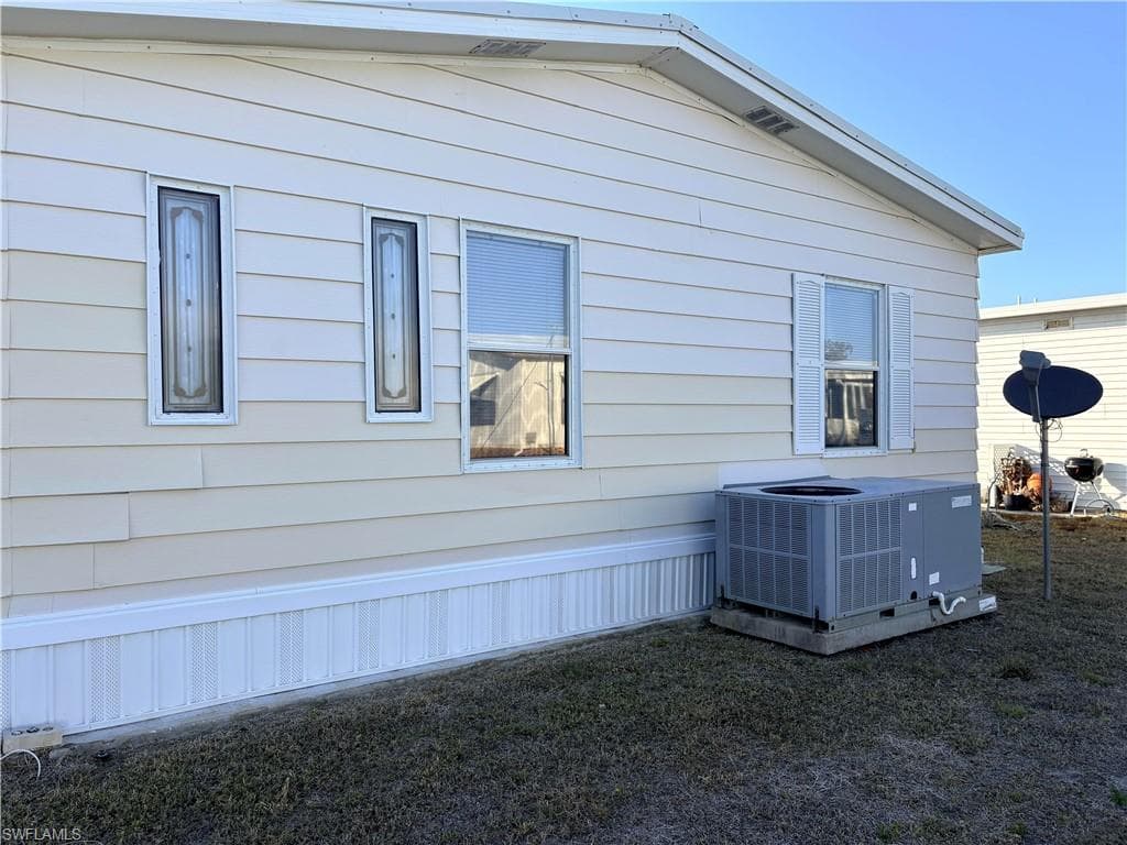 3150 Bunny Run DR, NORTH FORT MYERS FL 33917-36