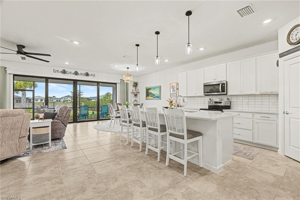 3772 Passion Vine DR, ALVA FL 33920-6