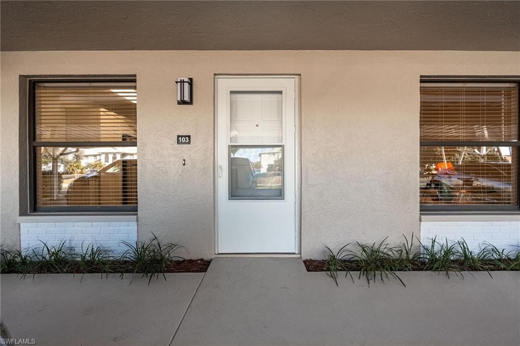 902 SW 48th TER # 103, CAPE CORAL FL 33914-2