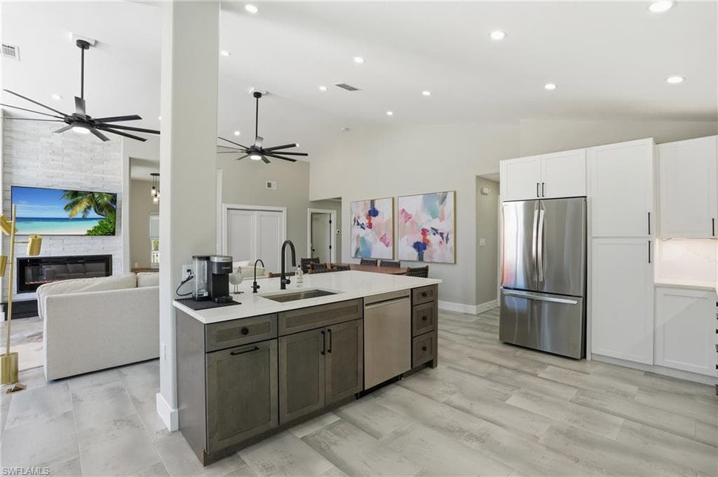3321 Estero BLVD-11