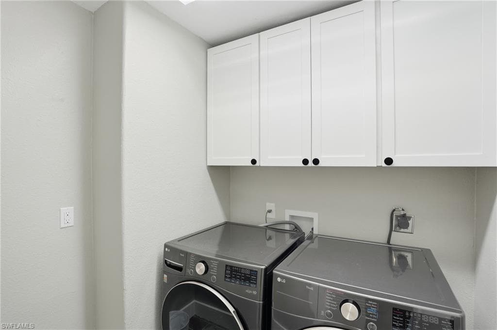 3321 Estero BLVD-27
