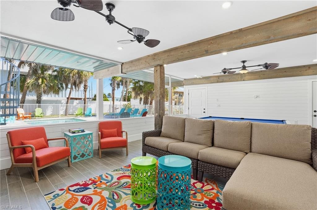 3321 Estero BLVD-32