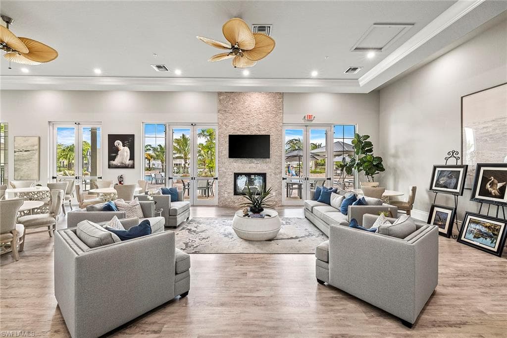 172 Indies DR E # 101, NAPLES FL 34114-26