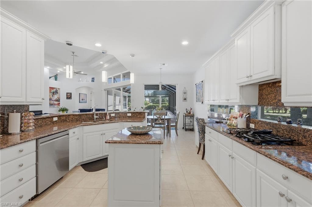 8855 Largo Mar DR-9