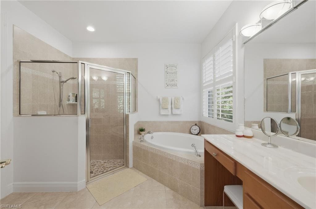 8855 Largo Mar DR-17