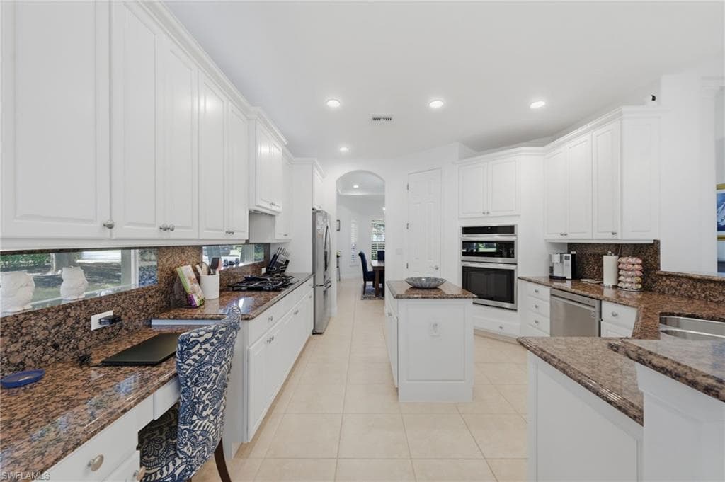 8855 Largo Mar DR-10