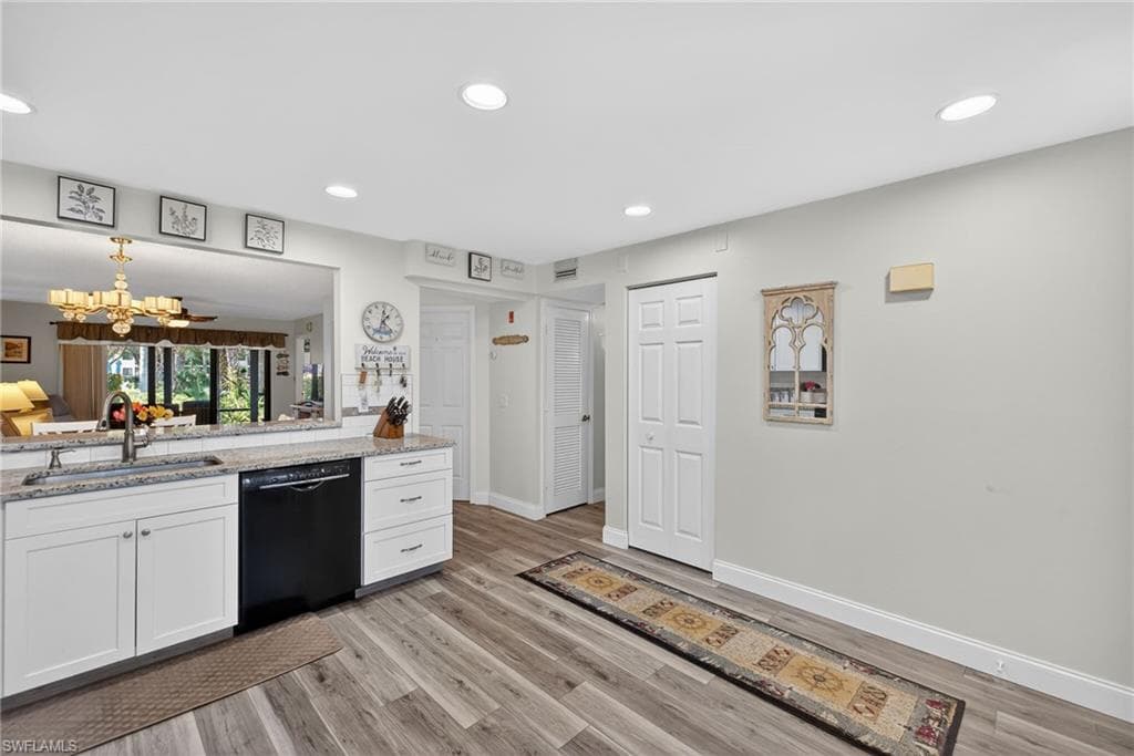 4973 Pepper CIR F105-2