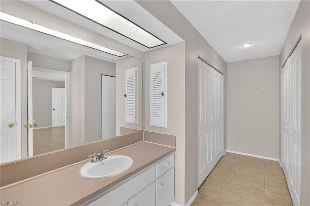 1424 Carmelle DR, FORT MYERS FL 33919-21