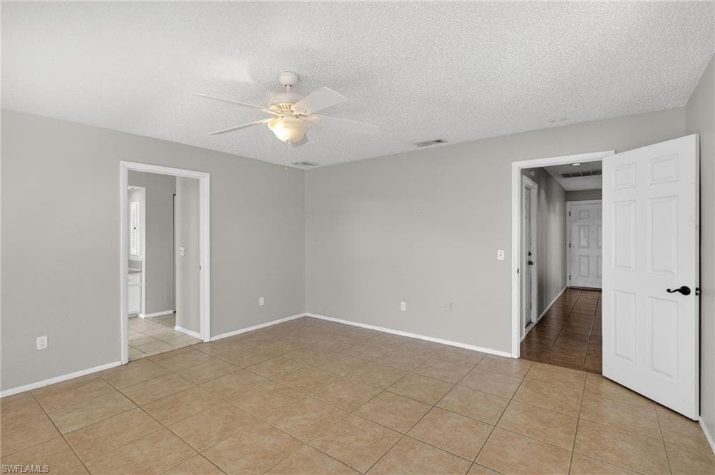 1424 Carmelle DR, FORT MYERS FL 33919-19