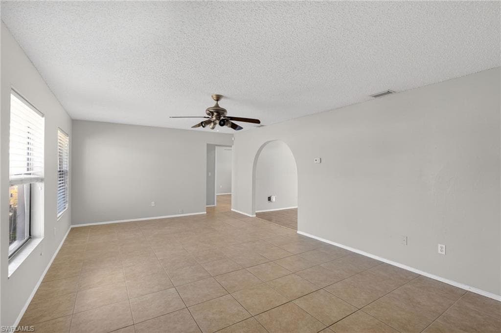 1424 Carmelle DR, FORT MYERS FL 33919-14