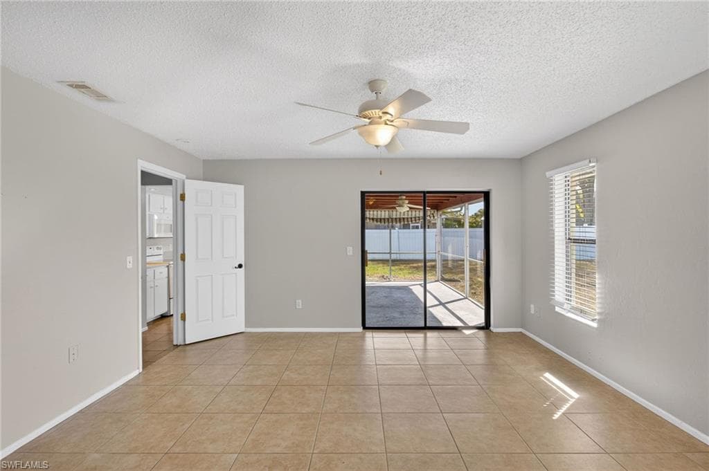1424 Carmelle DR, FORT MYERS FL 33919-18