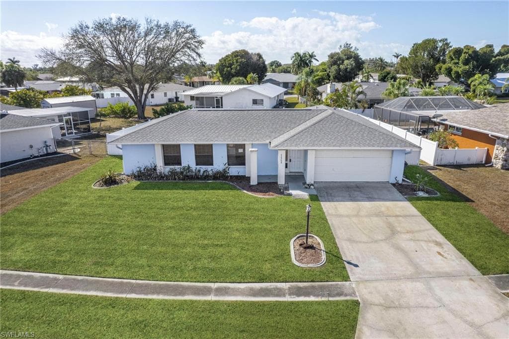 1424 Carmelle DR, FORT MYERS FL 33919-3