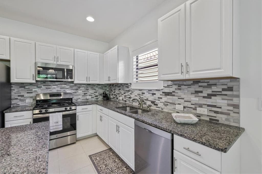 11508 Grey Egret CIR, FORT MYERS FL 33966-16