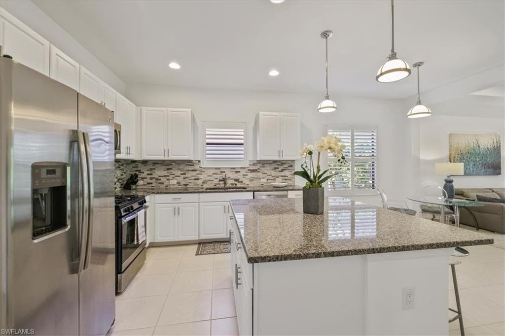 11508 Grey Egret CIR, FORT MYERS FL 33966-19