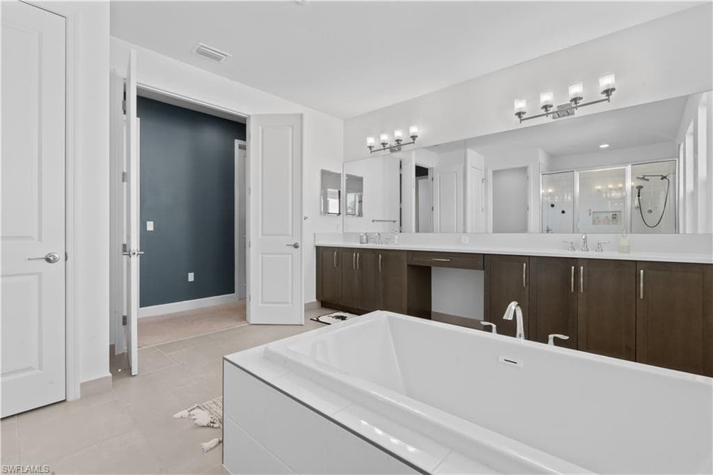 20860 Thistle Leaf LN-21