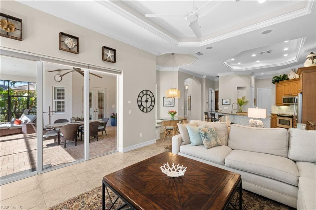 347 Saddlebrook LN, NAPLES FL 34110-12