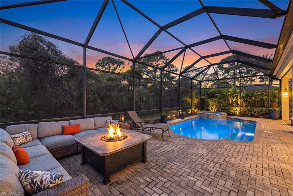 347 Saddlebrook LN, NAPLES FL 34110-21