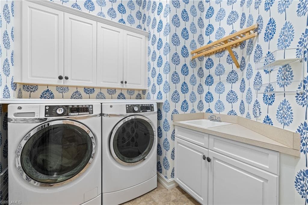 347 Saddlebrook LN, NAPLES FL 34110-33