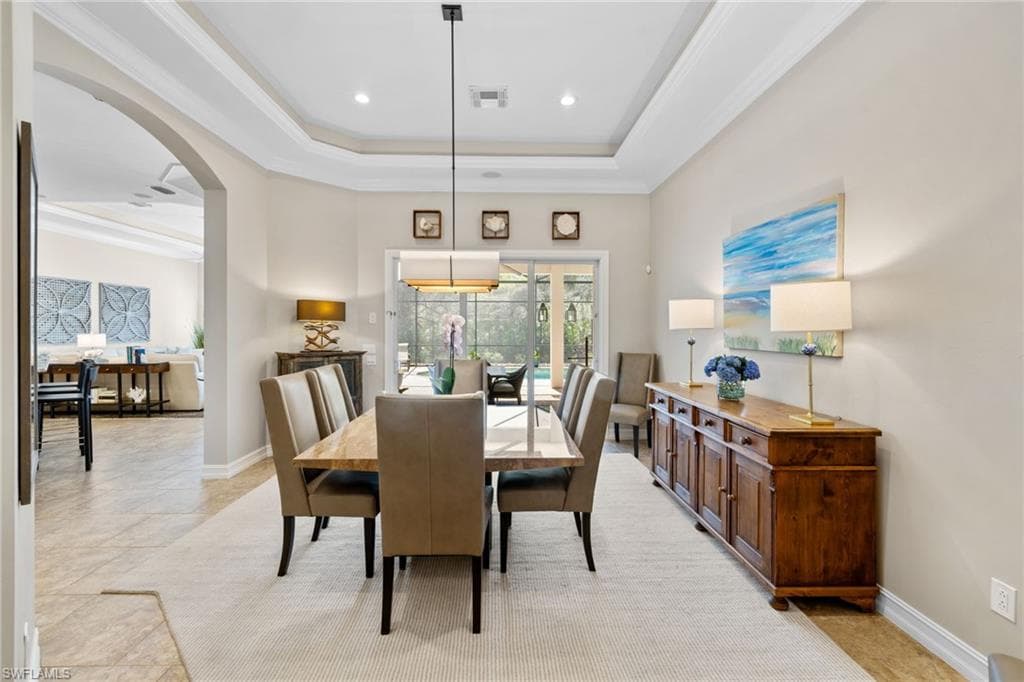 347 Saddlebrook LN, NAPLES FL 34110-3