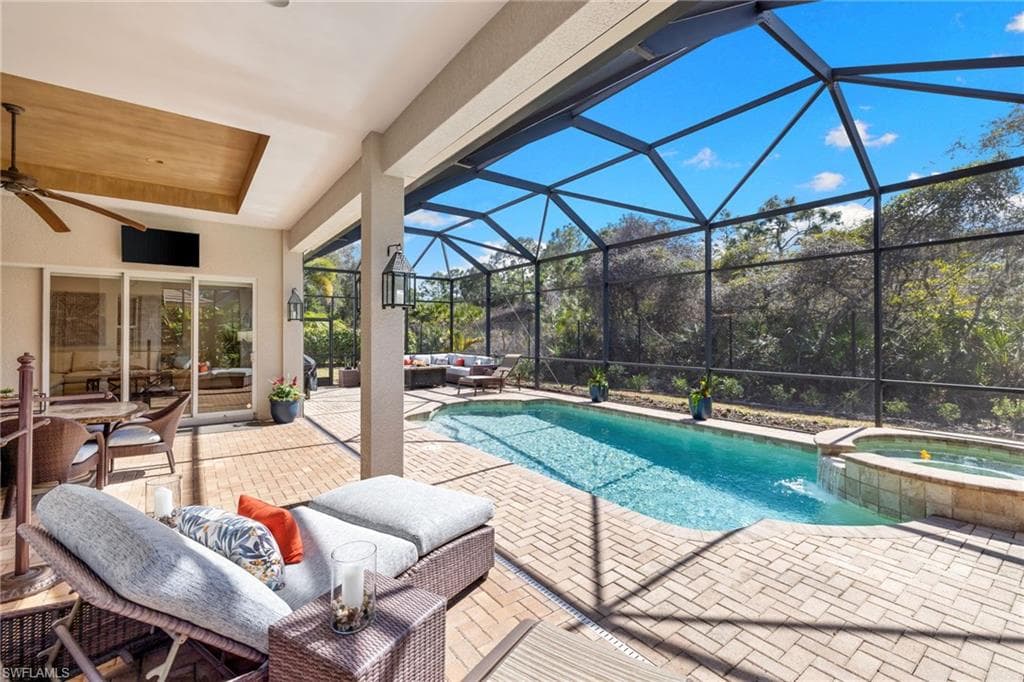 347 Saddlebrook LN, NAPLES FL 34110-20