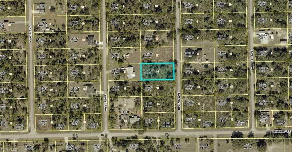 2307 Irving AVE, ALVA FL 33920-4