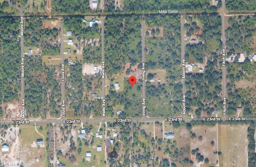 2307 Irving AVE, ALVA FL 33920-3