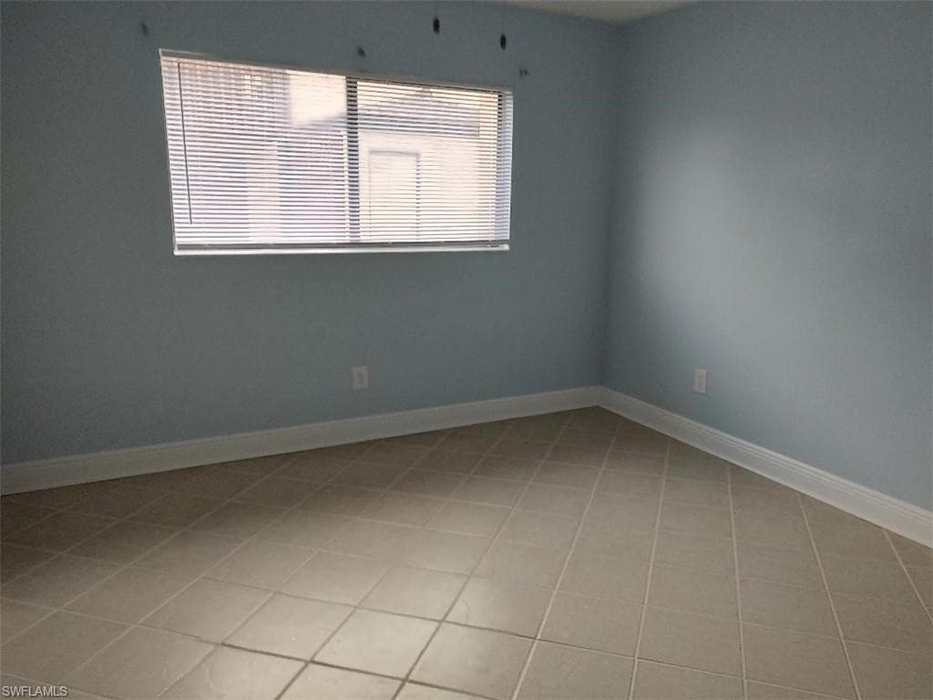 4928 Vincennes ST # B1, CAPE CORAL FL 33904-11