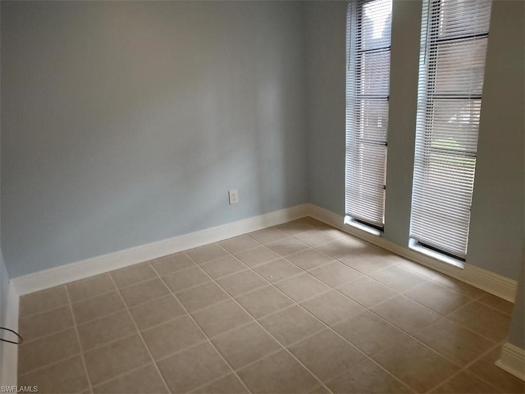 4928 Vincennes ST # B1, CAPE CORAL FL 33904-6