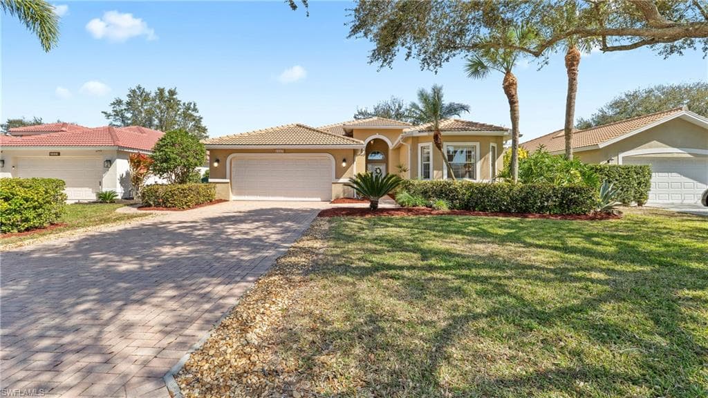 2237 Heritage Greens DR-43
