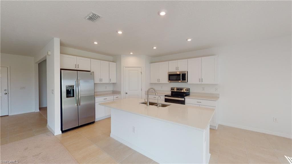 6753 Equinox LN, NORTH FORT MYERS FL 33917-1
