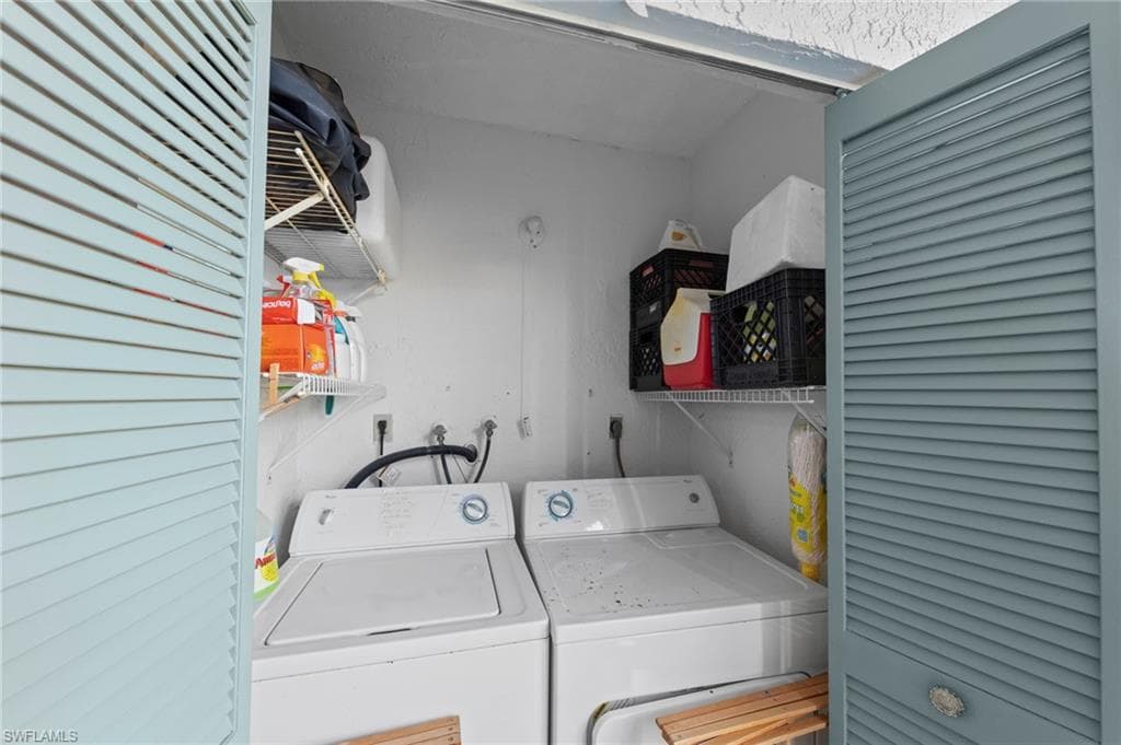 9305 Lake Park DR 102-25
