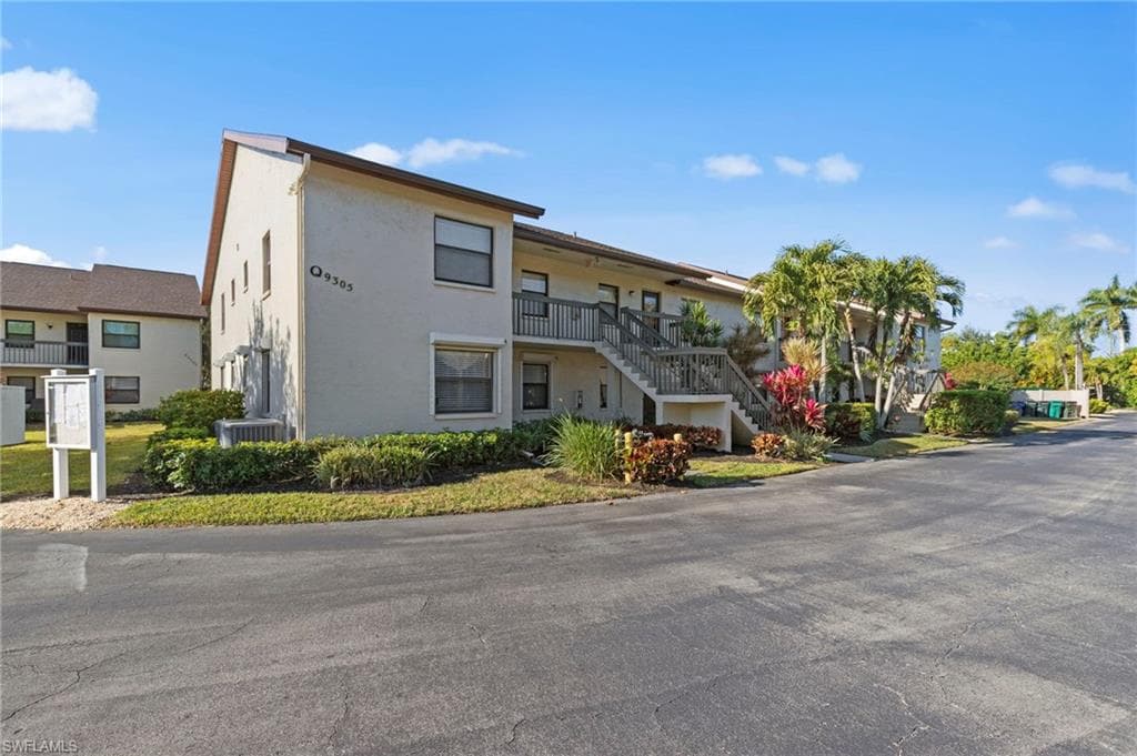 9305 Lake Park DR 102-2