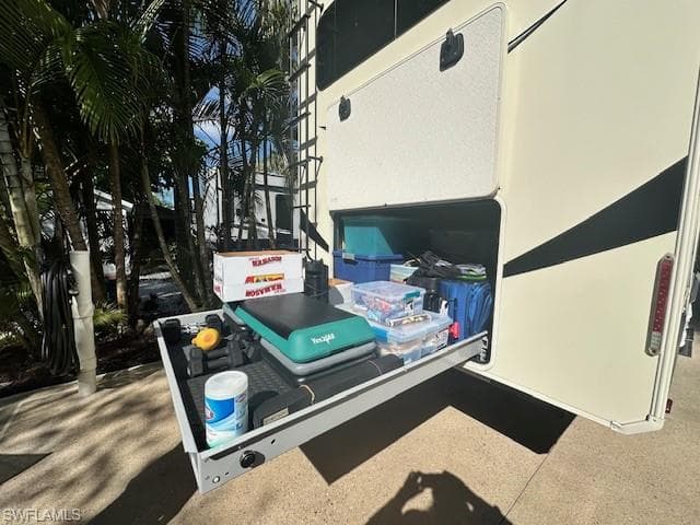 1674 Diamond Lake CIR, NAPLES FL 34114-6