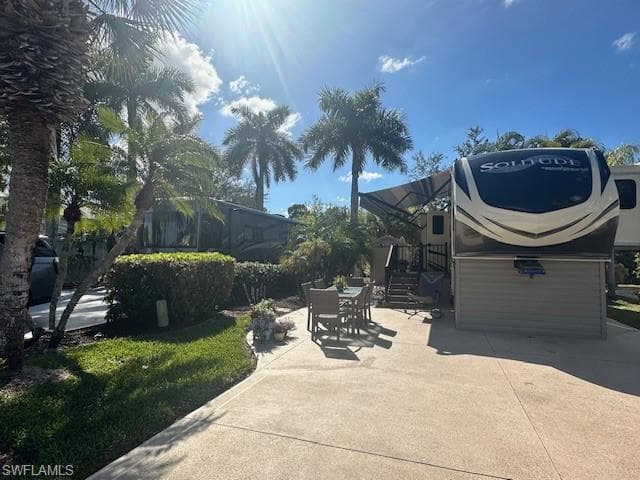 1674 Diamond Lake CIR, NAPLES FL 34114-2