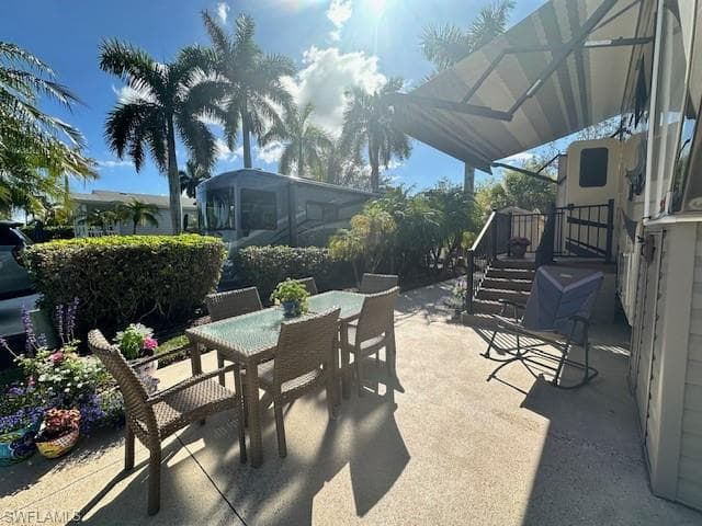 1674 Diamond Lake CIR, NAPLES FL 34114-4