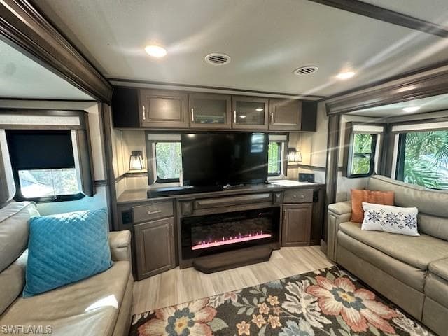 1674 Diamond Lake CIR, NAPLES FL 34114-19