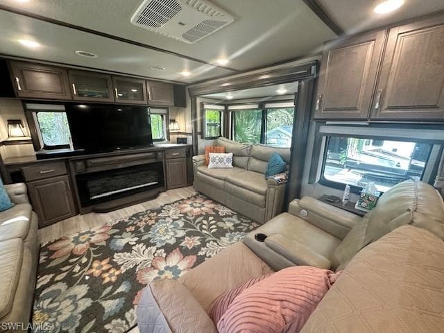 1674 Diamond Lake CIR, NAPLES FL 34114-17