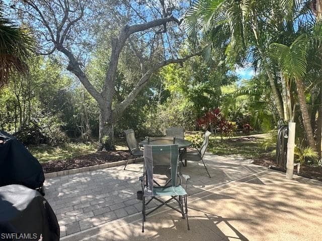 1674 Diamond Lake CIR, NAPLES FL 34114-10