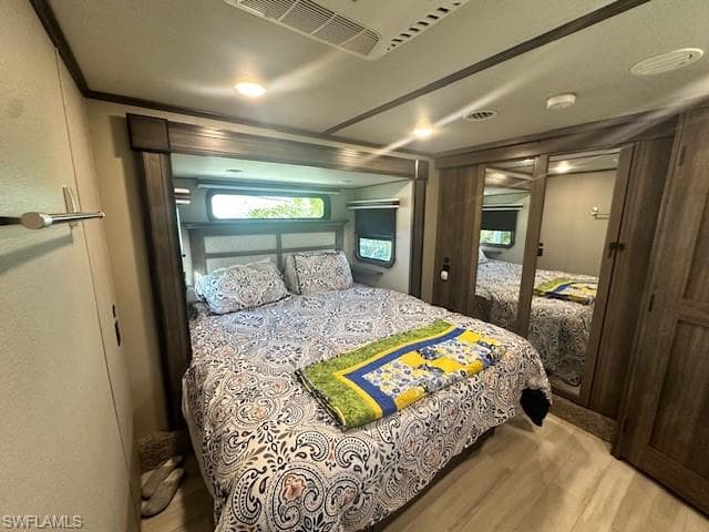 1674 Diamond Lake CIR, NAPLES FL 34114-30