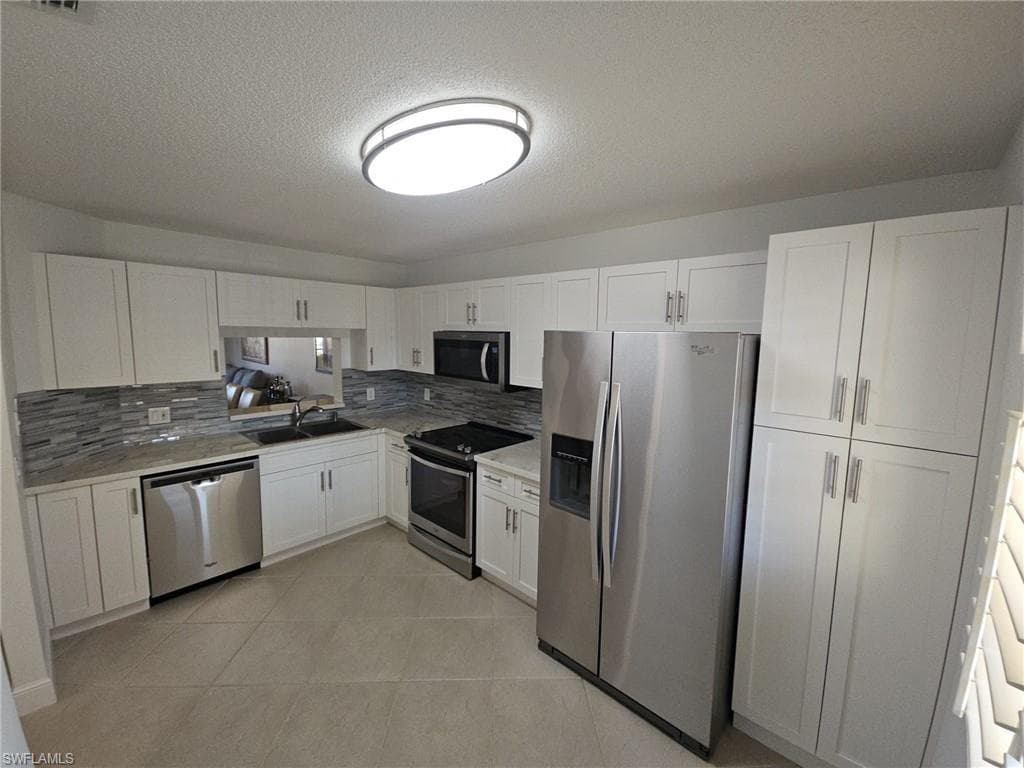 7768 Jewel LN # 203, NAPLES FL 34109-5
