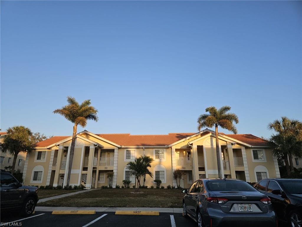 7768 Jewel LN # 203, NAPLES FL 34109-4